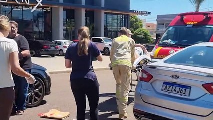 Homem é atropelado por Audi A3 no Bairro Neva, em Cascavel