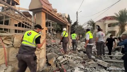 Raid israeliani sul Sud del Libano: "Non faremo riarmare Hezbollah"