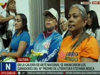 Alcaldesa Carmen Meléndez presente en premiación de los ganadores del 16° Premio Stefania Mosca