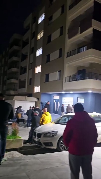 Një ngjarje e rëndë në Tetovë. Një studente e Fakultetit të Mjekësisë me prejardhje nga Gjakova, është gjetur e vdekur në parkingun e një ndërtese prapa Tregut të Gjelbër.