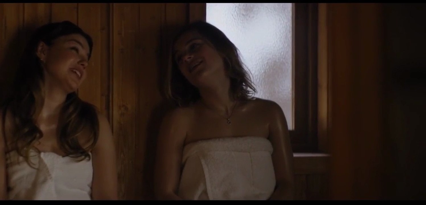 3 Women and a House - Epic Movie Clip 1 - espanol - Horror