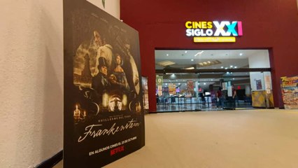 La película “Frankenstein” de Guillermo del Toro agota funciones en el Siglo XXI de Mérida, confirma CULTUR