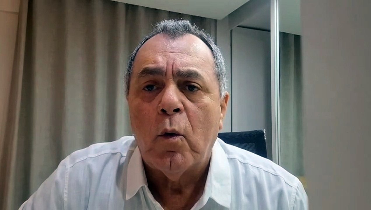 Plata foi expulso corretamente na Vila Belmiro