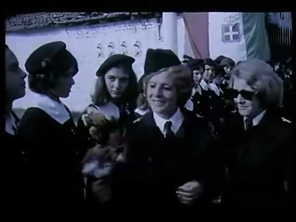 ❤ Vajzat me kordele të kuqe / Filma Shqiptar #shqip #gentigjini