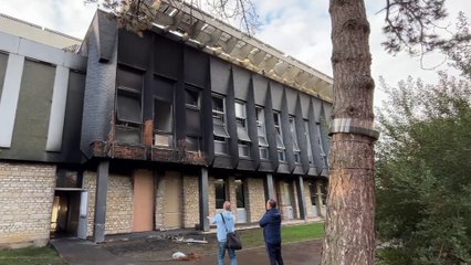 La mairie de Limeil-Brévannes visée par un incendie