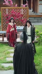 Renací para alejarme, pero ahora me persigues (Doblado) En Espanol