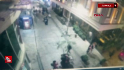 İstanbul Taksim'de kapkaç anı kameraya yansıdı