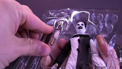 NECA Terrifier Ultimate Art The Clown Figure Review