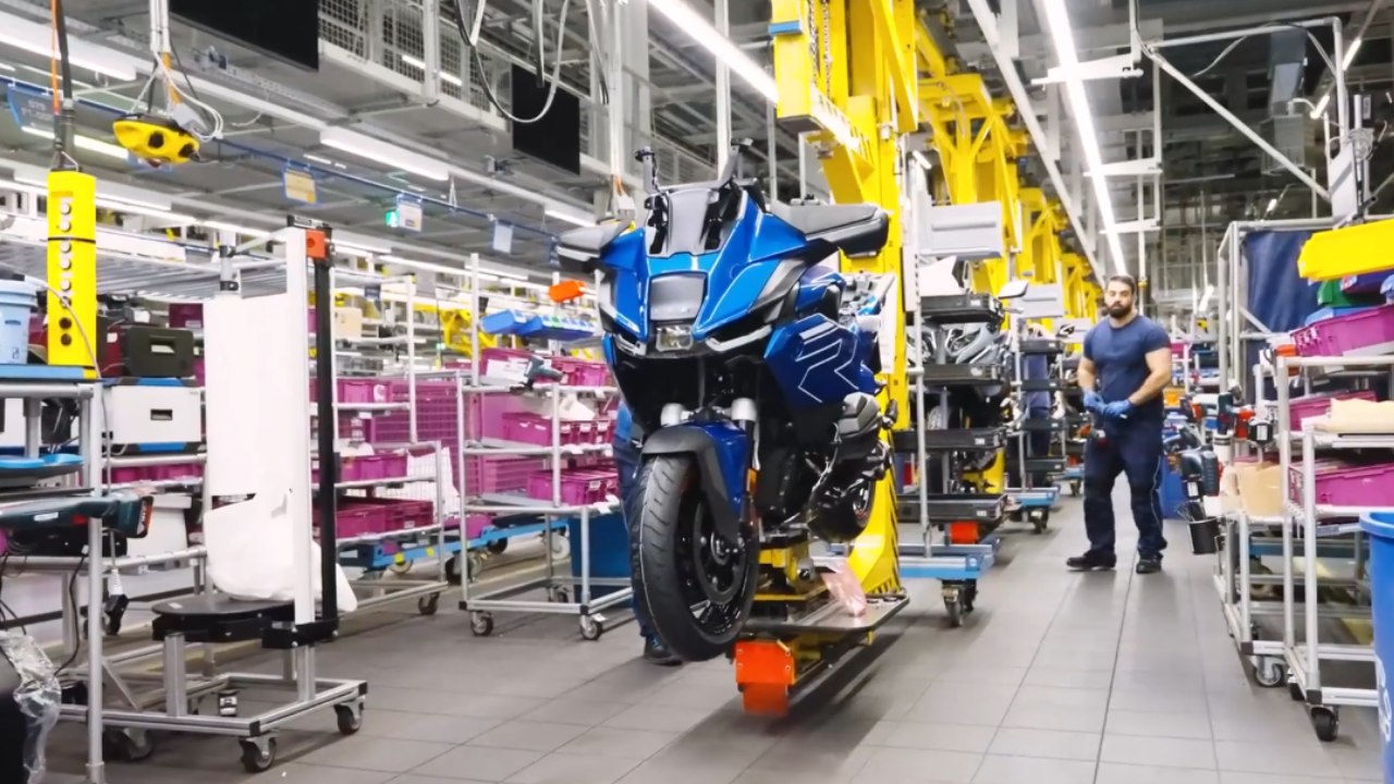 BMW R 1300 RT Montage im Werk Berlin | Tourer-Meisterstück 2025
