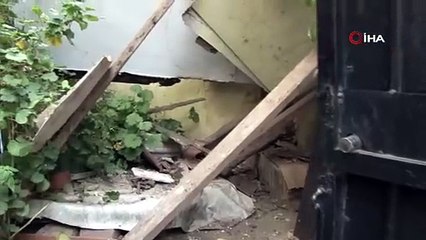 İstanbul'da 2 katlı binada çökme: İki bina tahliye edildi