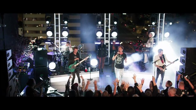 White Lines (Don't Don't Do It) [Grandmaster Melle Mel cover] - Duran Duran (live)