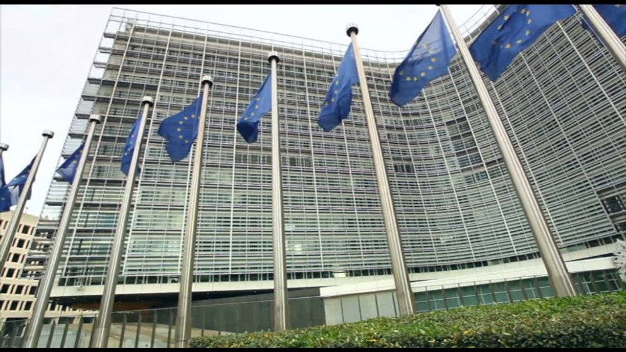 La stretta Ue sui visti ai russi che fa irritare Mosca