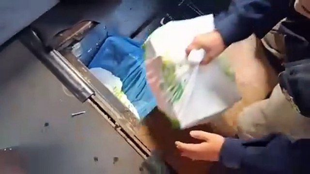 PRF apreende carga de eletrônicos e medicamentos ilegais em ônibus de turismo em Cascavel