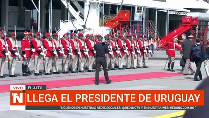 Presidente de Uruguay, Yamandú Orsi, llega a Bolivia para la posesión de Rodrigo Paz