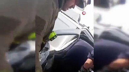 Kontrolden çıkan otomobil tıra çekicisine çarptı: Anne,baba ve 1 yaşındaki bebekleri hayatını kaybetti