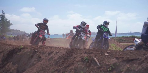 450/250 Motocross Racing (Raw #30)