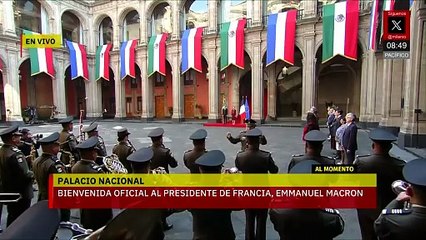 Claudia Sheinbaum da bienvenida oficial a Emmanuel Macron en Palacio Nacional de la CDMX
