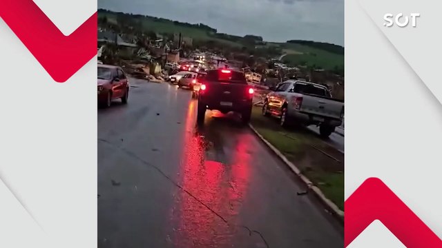 Temporal com ventos fortes e granizo causa destruição em Rio Bonito do Iguaçu
