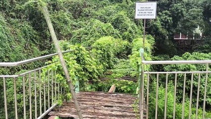 Jembatan Taman Anggrek Sri Soedewi Tidak Bisa Digunakan