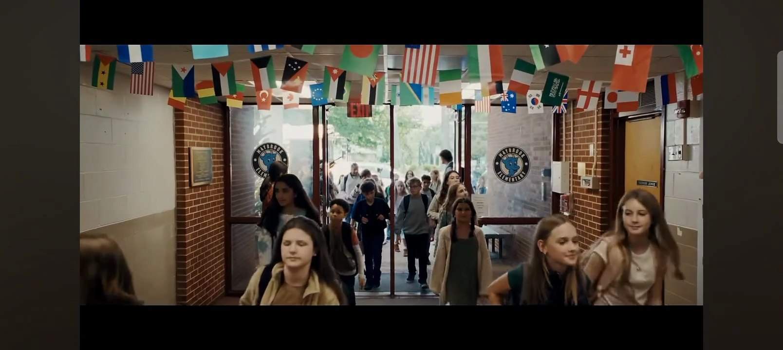 Film Weapons Trailer