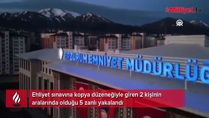 Ehliyet sınavına kopya düzeneğiyle giren 2 kişinin aralarında olduğu 5 zanlı yakalandı