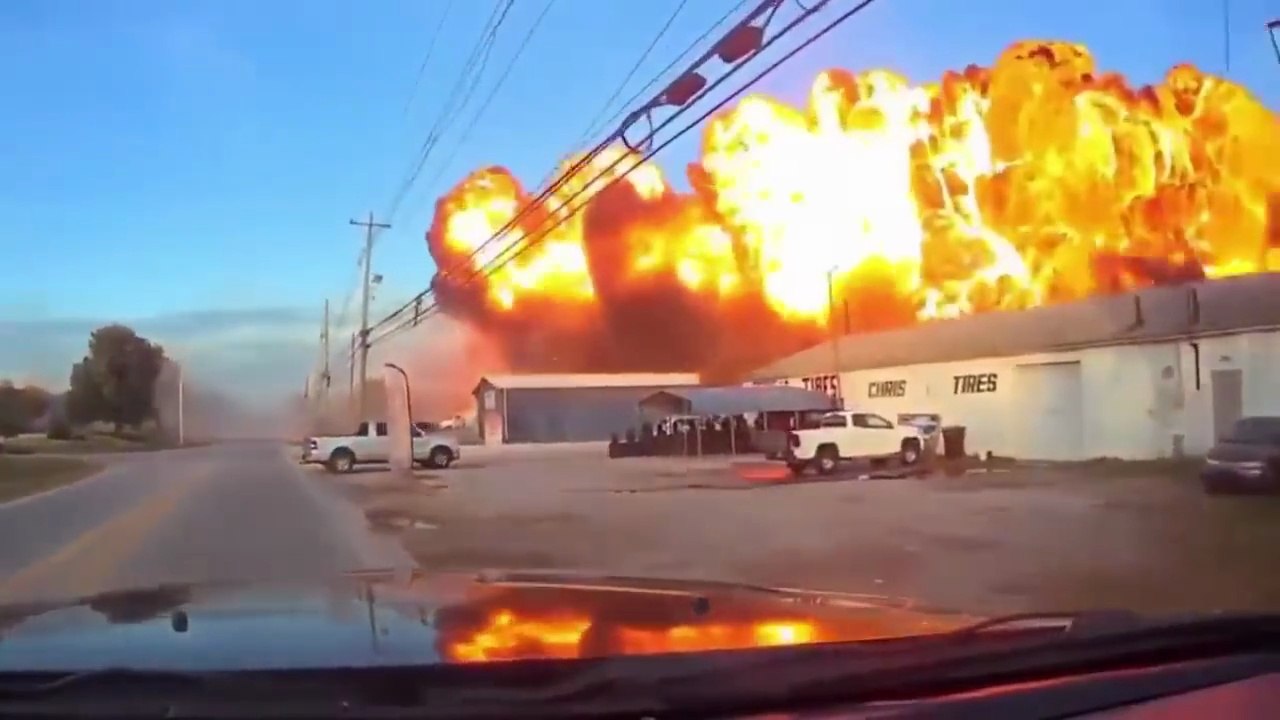 IN  Skip navigation    Create   Avatar image Tire shop workers run for their lives as plane explodes above them