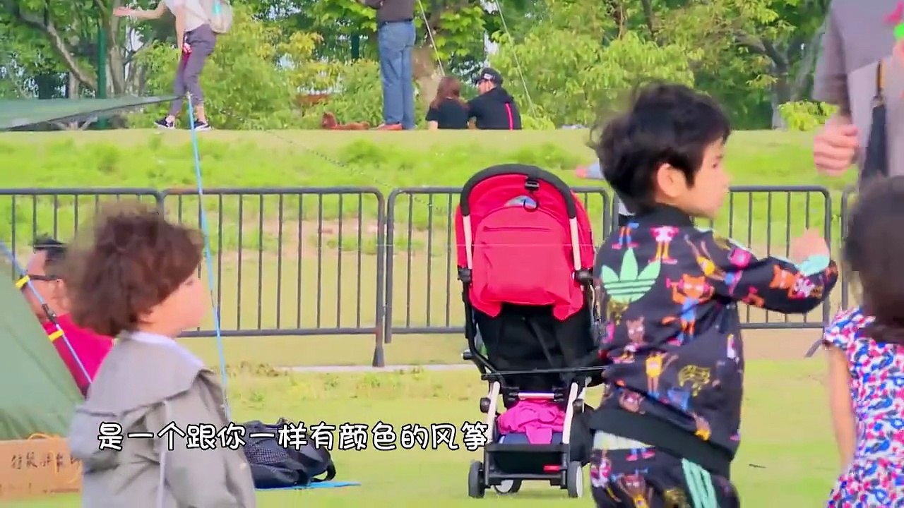 EP8：Jerry Yan's first show with a baby are contrasting！Hua Chenyu takes halin go to dance - subbed MultiLang EN, ES, PT, JA, KO, AR, MS, TH, VI, ID