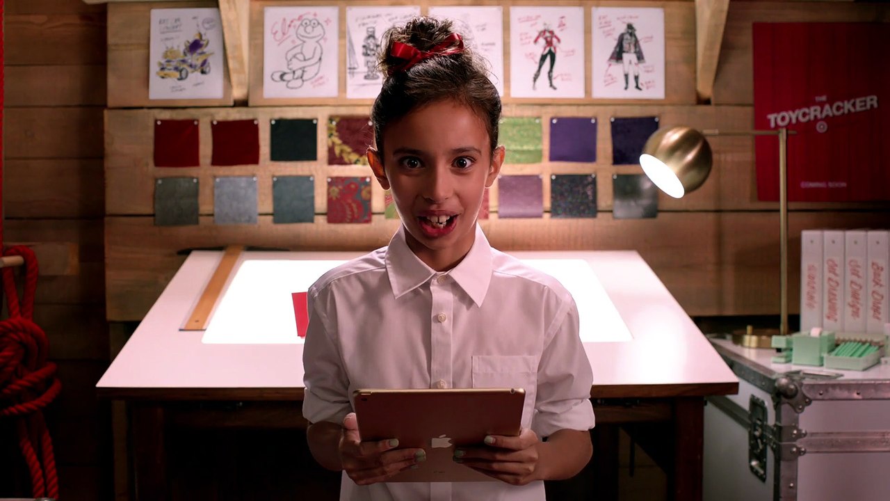 Target Holiday: Getting Ready for the Holidays "The Holidays Are Coming" Commercial! (2016) (30 Sec.)