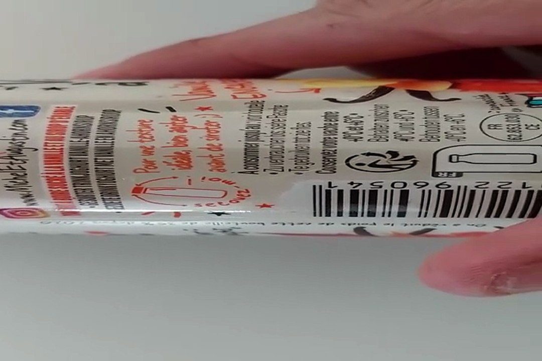 MICHEL ET AUGUSTIN - Vache à boire à la vanille de Madagascar et pointe de lait d'amande 500mL