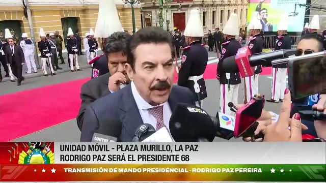 “Estoy seguro que van a haber cambios”, dice Reyes Villa a su llegada a Plaza Murillo para la posesión de Paz