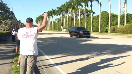 Trump takes a break: golf day in west palm beach