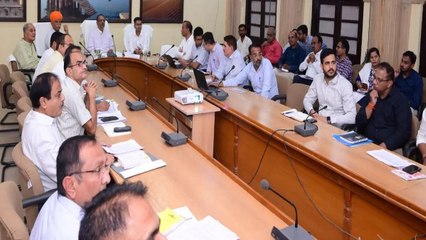 Video: जिला प्रभारी मंत्री ने समीक्षा बैठक में योजनाओं के प्रभावी क्रियान्वयन पर दिया जोर