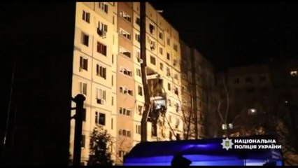 Zelensky denuncia "massiccio attacco russo: serve più pressione"