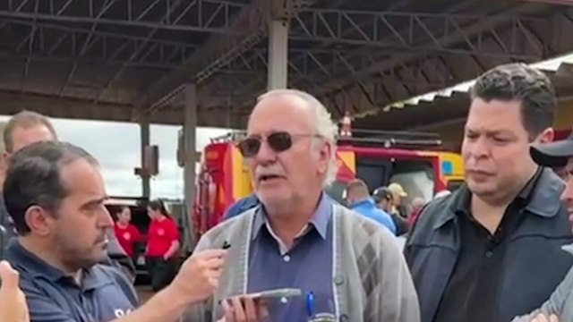 Prefeito de Rio Bonito do Iguaçu chora ao relatar caos após tornado: “Eu vim para construir casa popular, não para construir com lona”
