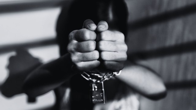 Encadenados: dos menores en condición de abandono fueron rescatados en el Valle de Aburrá