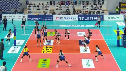 양효진, V리그 첫 8천 득점 대기록...팀은 역전패 / YTN