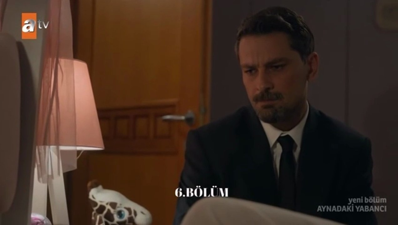 مسلسل غريب في المرآة الحلقة 6 كاملة مترجمة,