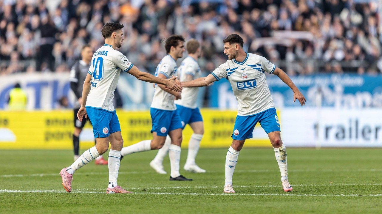Flugkopfball inklusive: Rostock feiert Tor-Fest in Ulm