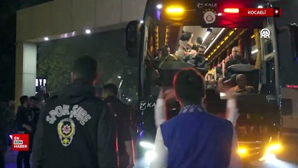 Bitlis’te ambulans mandaya çarptı