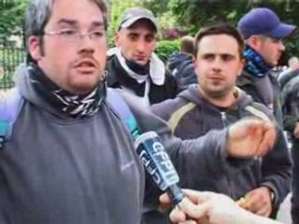 Bataille entre CRS et pêcheurs