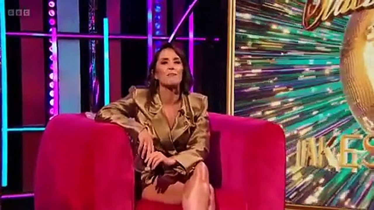 S23 E30 – Strictly Come Dancing: It Takes Two 💃🎶