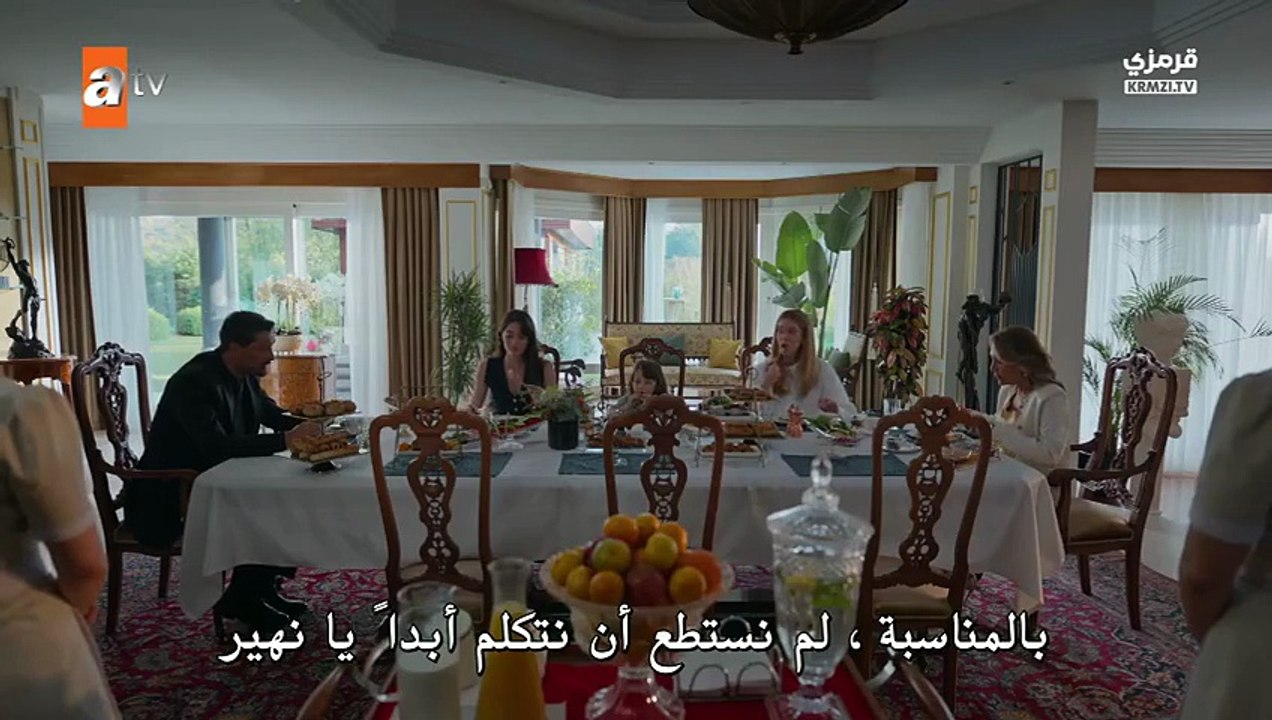 مسلسل غريب في المرآة الحلقة 6
