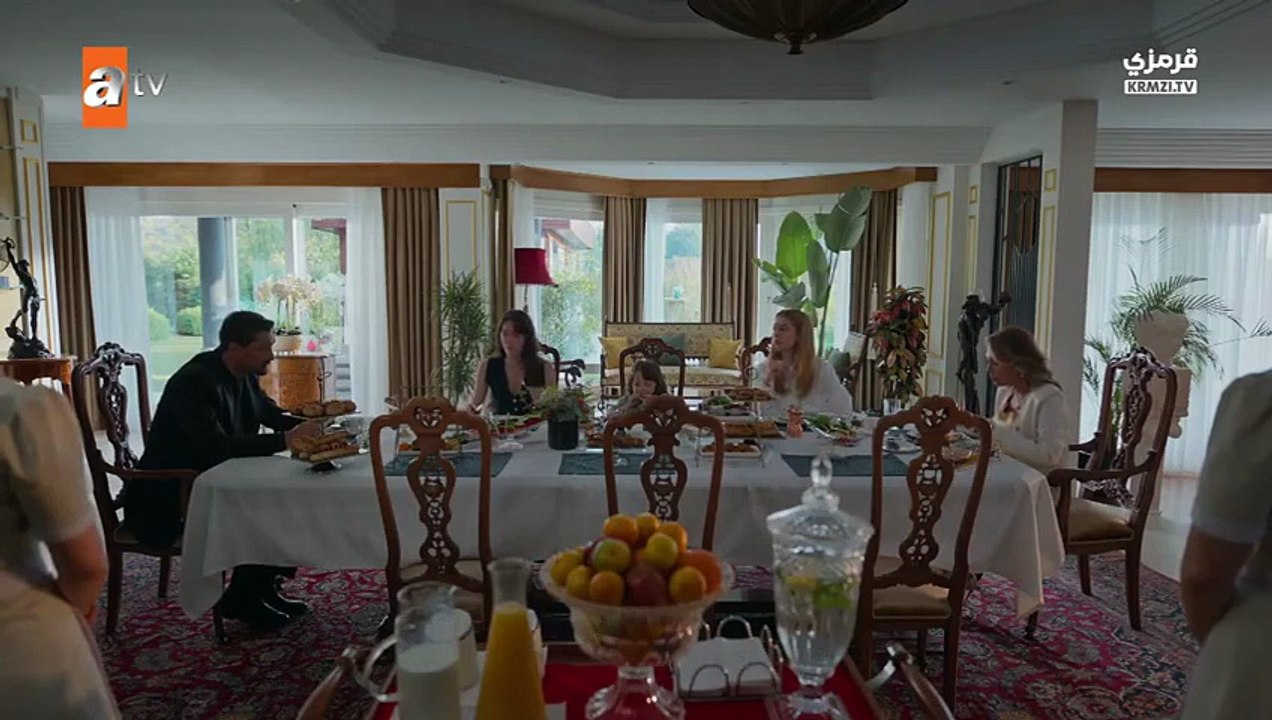 مسلسل غريب في المرآة الحلقة 6 مترجمة