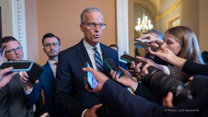 Despite working Saturday, senators seem no closer to ending shutdown