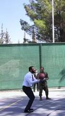 Presidente sírio joga basquetebol nos Estados Unidos