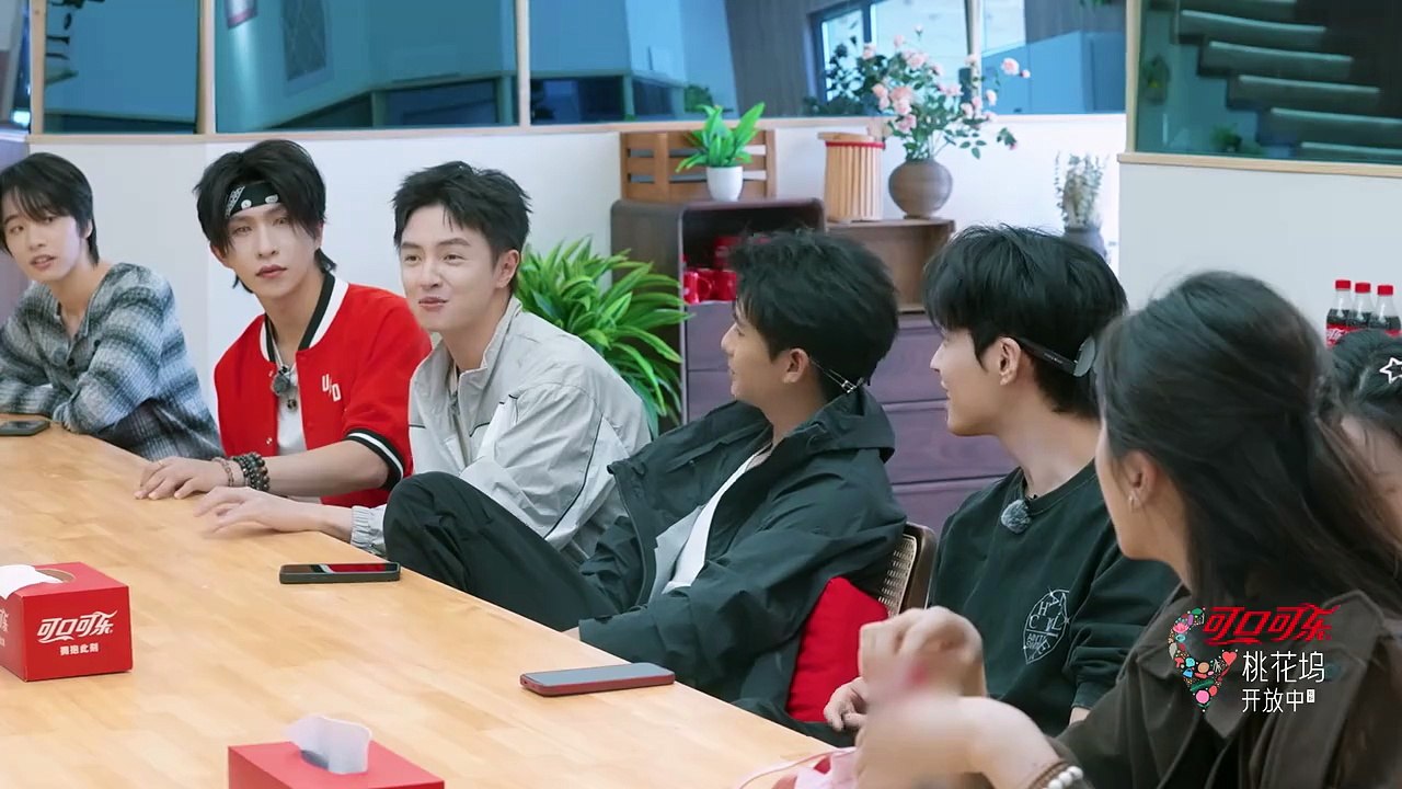Episode 5(Part 1): TF 3rd Generation Makes a Surprise Appearance to Teach Naan Baking On-Site - subbed MultiLang EN, ZH-CN, TH, ID, MS, AR, JA, KO, PT, ES