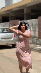 indian beautiful women dancing