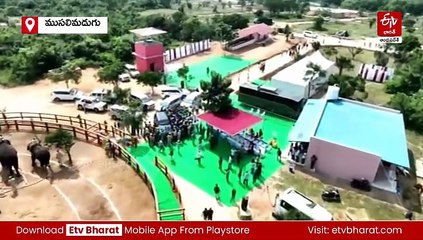 గ్రౌండ్​​లో కుంకీ ఏనుగుల విన్యాసాలు - ఆసక్తిగా తిలకించిన పవన్‌ కల్యాణ్‌