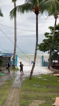D'énormes vagues s'abattent sur les côtes des Philippines