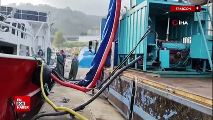 Trabzon Araklı Limanı'nda hafta sonu hamsi yoğunluğu